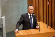 Bispo Renato no plenário da CLDF