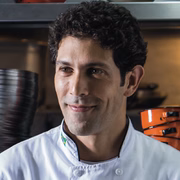 Chef Rodrigo Oliveira do Mocotó