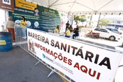 Barreira sanitária na Igreja da Matriz, onde fica a imagem do Pai Eterno, em Goiás
