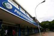 Com a nova medida, o tempo de contribuição passa a ser contado em meses de competência e não mais em dias
