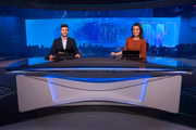 Matheus Ribeiro, de Goiás, e Larissa Pereira, da Paraíba, na bancada do JN