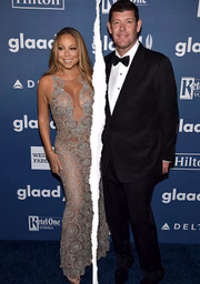 No final de outubro, o representante de Mariah Carey divulgou um comunicado confirmando sua separação do bilionário James Packer. Rumores de que a cantora teria ataques de diva e tenha se envolvido com um dos dançarinos de sua turnê teriam motivado o rompimento. 
