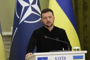 Conselheiro americano pressiona Zelensky a aceitar acordo de minerais 
