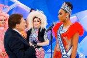 Silvio Santos e a Miss Trans Ava Simões