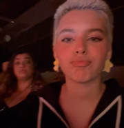 Preta Gil posa ao lado da sobrinha, Flor Gil para as redes sociais