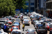 Estacionamento irregular no Setor Comercial Sul