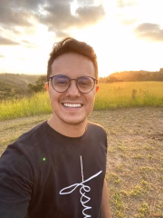 Deive Leonardo está viajando com a família por Dubai