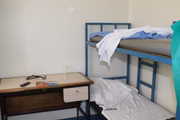 Enfermaria foi improvisada como sala de descanso