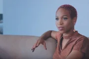 Karol é cantora