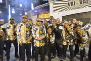 Integrantes dos Racionais MC's durante desfile da Vai-Vai