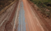 Fóssil de dinossauro gigante foi encontrado durante a escavação para a construção de uma ferrovia no município de Davinópolis, no Maranhão