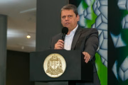 Governador de São Paulo participa de evento no Palácio dos Bandeirantes