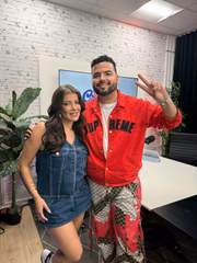 Jaquelline Grohalski com Renato Ray Capecod, do Gringa Cast