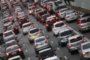 Carros na Avenida 23 de Maio, em São Paulo