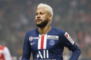 Neymar defende o PSG