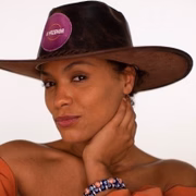 Ela participou da última edição do reality A Fazenda