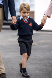 George rumo à escola 