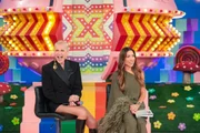 Xuxa e Patrícia Abravanel sentaram lado a lado no SBT