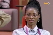 Tina e Cézar discutem por causa de lace no BBB23