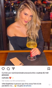 Ele até comentou na foto dela