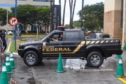 Ex-presidente Jair Bolsonaro (PL) é um dos alvos da operação