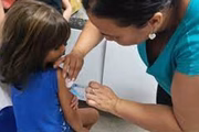 A identificação correta das doses para crianças de 5 a 11 anos é uma obrigação das autoridades públicas, que devem garantir ainda um treinamento eficiente para toda a equipe responsável