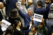 Votação da reforma tributária na Câmara dos Deputados
