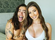Depois, Whindersson pediu Maria Lina em casamento