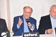 Geraldo Alckmin fala a empresários ao lado de Lula em São Paulo