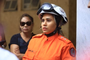 Bombeiros encaminharam o filho do casal a uma unidade de saúde. O estado dele é grave