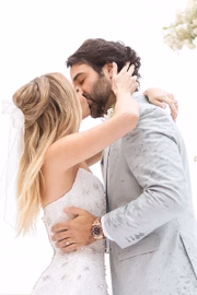 Beijo dos recém-casados 