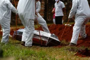 Vítima da Covid-19 é sepultada em cemitério da capital goiana