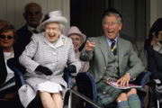 O próximo na linha de sucessão ao trono britânico é o príncipe Charles