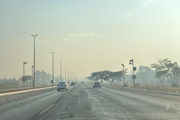 Fumaça acumulada de vários incêndios cobre a capital federal