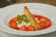 Sopa fria de morango
