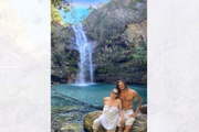 Dado Dolabella e a mãe dele, Pepita Rodriguez, na Cachoeira Santa Bárbara, em Cavalcante (GO)