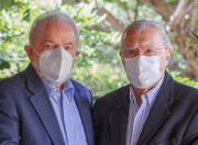 Ex-presidentes Luiz Inácio Lula da Silva (PT) e José Sarney (MDB), em Brasília