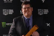 Ele cursou alguns semestres da faculdade de jornalismo, mas não chegou a graduar-se na área. Em janeiro de 2019, foi convidado para ser comentarista esportivo no SBT Sports Rio junto com Pedro Certezas