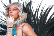 A cantora Pabllo Vittar irá fazer uma live solo em seu canal do YouTube, às 20h, na próxima sexta-feira (22/5) 
