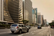 Entre os impostos estaduais estão o Imposto sobre Circulação de Mercadorias e Serviços (ICMS), cobrado sobre prestação de serviço ou compra de qualquer produto; e o Imposto sobre Propriedade e Veículos Automotores (IPVA)