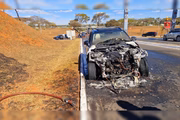Carro atingido é um Volvo XC 90