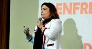 Ela foi secretária adjunta de Assistência à Saúde da SES/DF durante a gestão de Osnei Okumoto