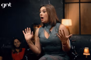 Catia Fonseca encena susto no programa Que História É Essa, Porchat? - Metrópoles