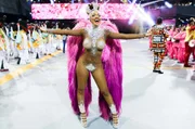 Pamella Gomes desfilou pela Tom Maior