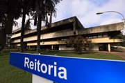 UnB reelegeu a atual reitora, mas decisão final ainda será tomada por Bolsonaro