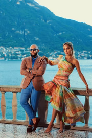 A influenciadora conheceu o futuro marido nas redes sociais