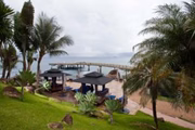 A mansão em Ilhabela também tem heliponto