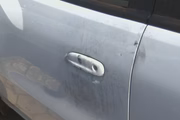 Sangue humano e estojo de arma foram encontrados no carro 