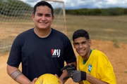 Allan Jesus e Luva de Pedreiro