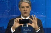 O Jornal Nacional é apresentado por William Bonner 